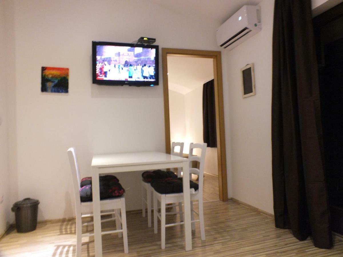 Apartmani Barisic Brodarica  Ngoại thất bức ảnh