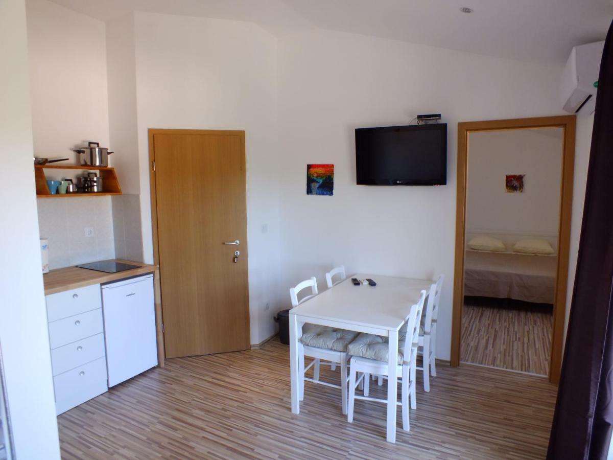 Apartmani Barisic Brodarica  Ngoại thất bức ảnh